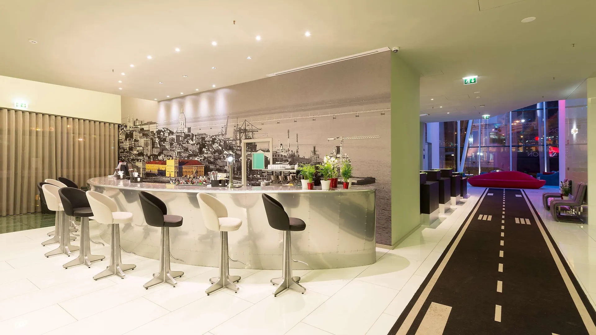 Melia Lisboa Aeroporto Hotel  Lisbon